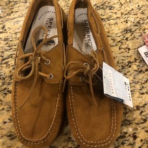NWT - Men’s 11.5 Wide Sperry’s